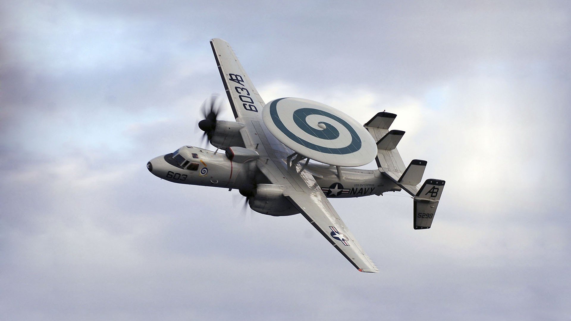 全国越野跑冠军赛贵州山区激情开赛,22日9时,来自全国各地的172名越野跑运动员