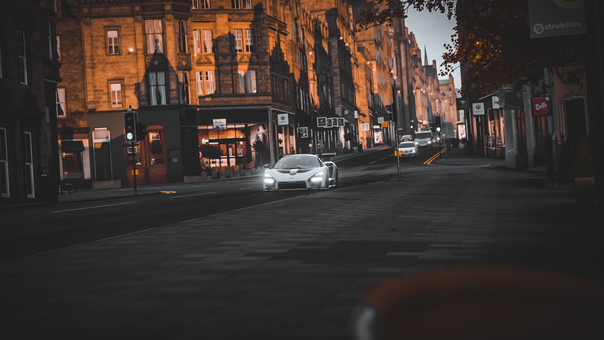 76人教练团队设置小组战术讨论提升参与感,76人的教练