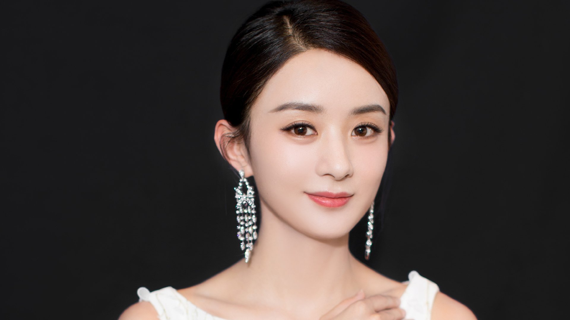 爱游戏官方网站-格鲁塞冲线瞬间引爆全场欢呼，鲁格赛特vs格利扎