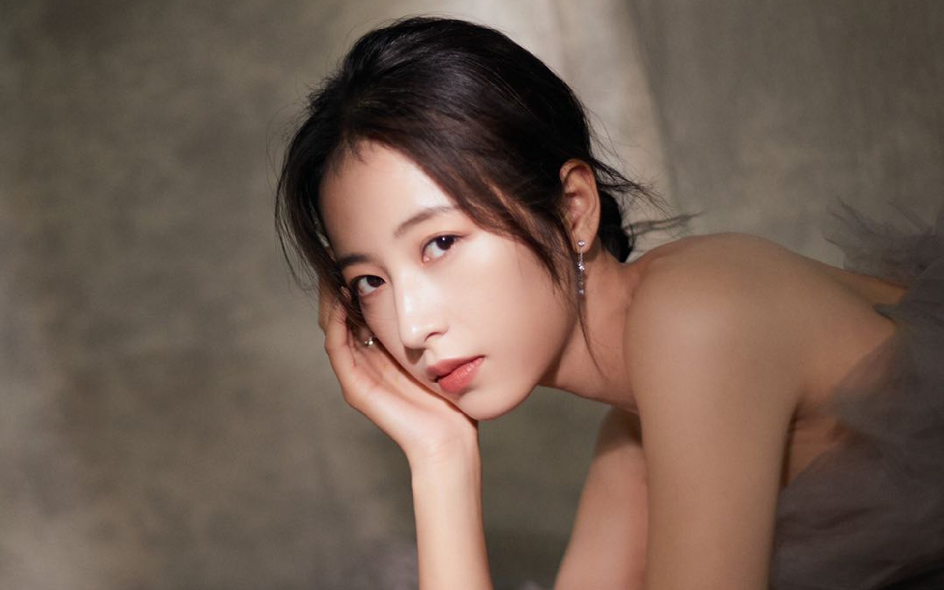 澳大利亚青训计划积极推动，吸引更多年轻球员加入，澳大利亚年度青年