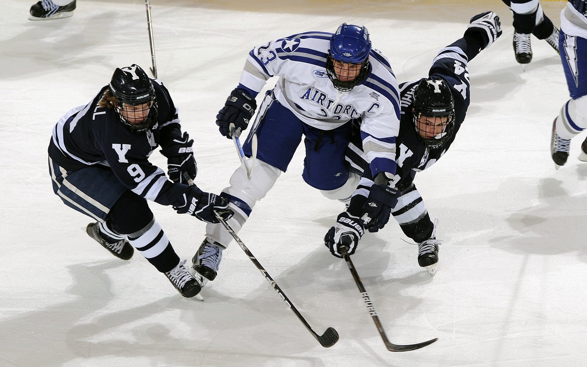 爱游戏官网-星际争霸2“银河争霸”超级线下赛事盛大开启，星际争霸二宣传视频